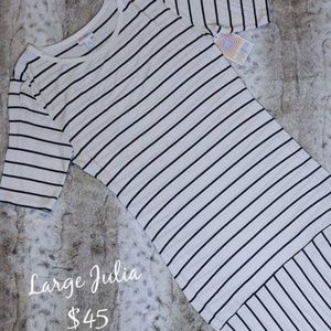 LuLaRoe Large Julia